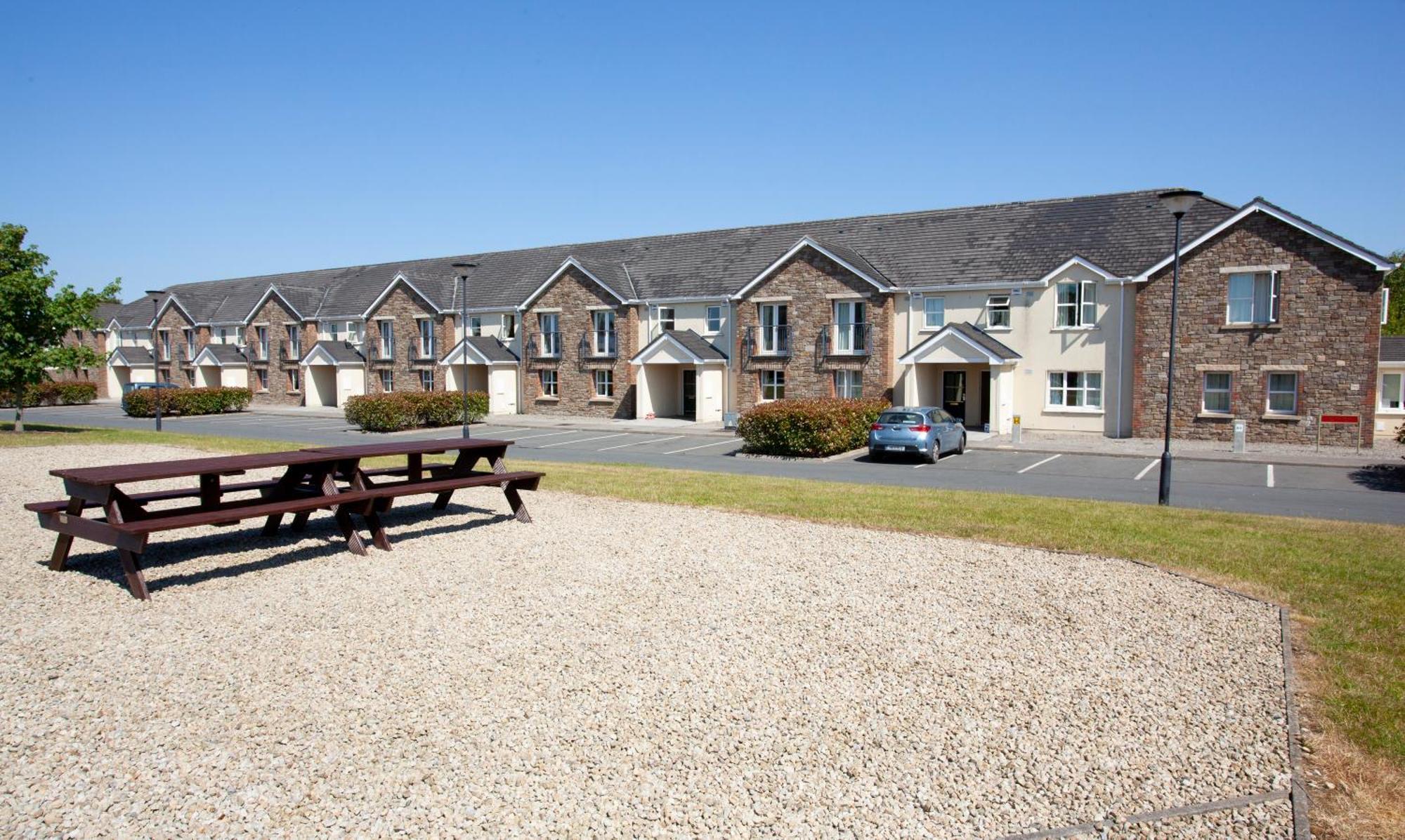 Knightsbrook Hotel Courtyard Accommodation トリム エクステリア 写真